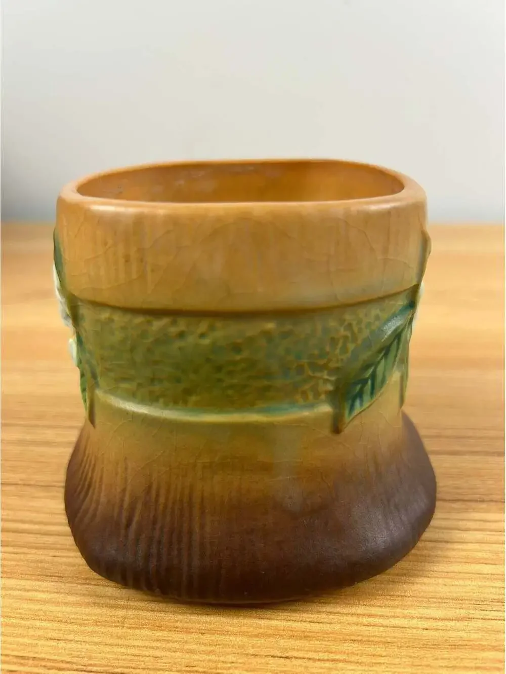 Roseville Art Pottery Mid Century Brown Gardenia Stump Vase 656-3